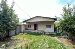 فروش ۲۴۰ متر خانه ویلایی ۱۰۰ متر بنا در جاده نظامی