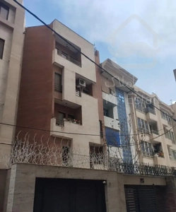 همکف درب مستقل/اقبال/دوخواب/30متر حیاط