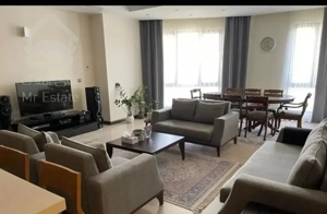 84متر/  خوش نقشه / غرق نور /صادقیه