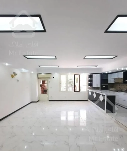 80 متر شیک و نورگیر/رو به نما/طبقه اول