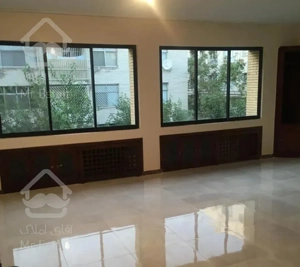 گیشا ۱۸۵ متر ۳ خواب ۱۵ ساله