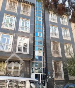 کاشانی مهران ۱۲۰متر شیک کم واحد روبه افتاب