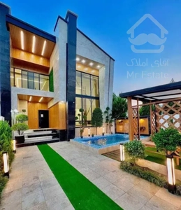 دوبلکس‌شهرکی/۳۰۰م‌زمین/داخلی‌شیک/استخر‌فعال/ساحلی