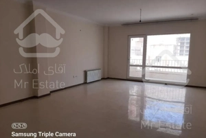 ۱۳۵ متر سه خوابه/کلیدنخورده/فول/نزدیک دریاچه