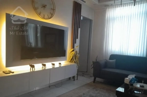 به نام خدای مهربان یک واحد ۴۴ متری بازسازی شده