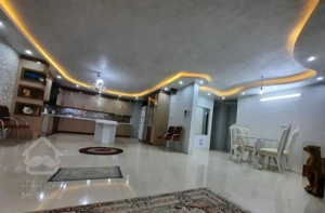 سه طبقه رباط سوم جنب مترو