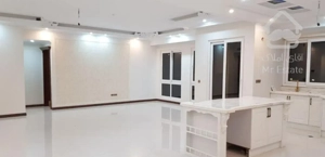 ۹۵ متر ۲ خوابه مجلل*تاپ لوکیشن کاشانی گلستانها