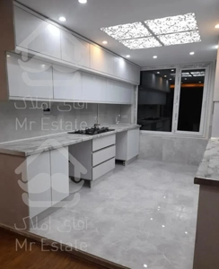 93متر سه نبش فول بازسازی تخلیه