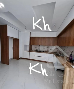 ۱۱۰ متر طبقه ششم ویو دار / بلوار طالقانی