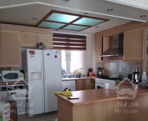 نیاوران ۱۱۰ متر دو خواب دنج