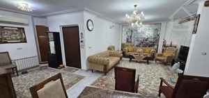 فروش آپارتمان. ۲ خواب .تک واحدی.روبروی پارک آفتاب