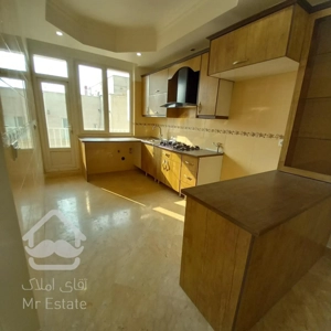 ۶۵متری تکخواب کم سن فول امکانات ویو دار آیت الله کاشانی