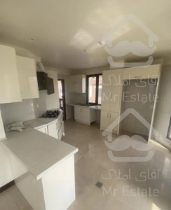 ۱۳۰متر ولنجک نوساز * برج باغ*رهن قابل تبدیل