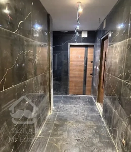 واحد ۱۰۰ متری شیک و صفر