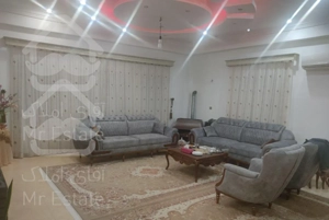 آپارتمان ۱۴۰ متری در شمس آباد