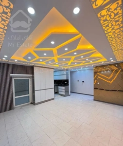 فروش واحد ۱۰۳متری /حیاط خلوت /گیت نگهبانی فعال