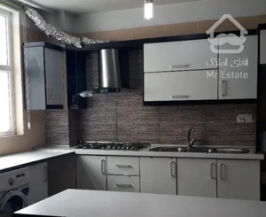 ۹۷ متر ۲ خواب ۵ ساله بلوار شقایق جنوبی