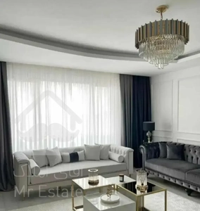 ۱۰۰ متر / ۲ خواب / ۳ ساله / سقف ۴ متری / روف‌گاردن