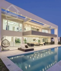 فروش خانه ویلایی ۱۴۵ متری ۳ خوابه F2 سازه قوی