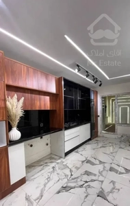 ۶۰متر/۲۰ متر حیاط اختصاصی/پارکنگسندی