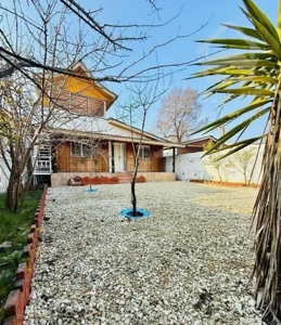 ویلا نیم پیلوت سنددار ۲۷۰ متری