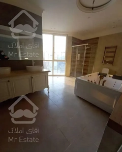 ۵۸۰متری نیاوران مرجان