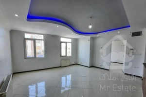 60متر/اسانسور/اوایل فازیک اندیشه خیابان شاهد غربی