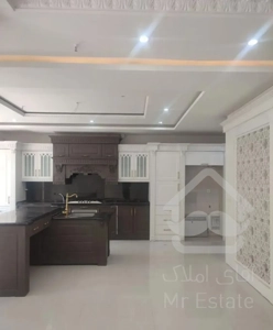 ۱۸۰متری۳خواب مطبخ فول امکانات معبر۲۰متری سندتک برگ