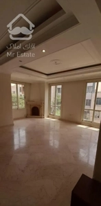 ۱۱۳ متر فول امکانات سه خواب آلاله شرقی نیلوفر