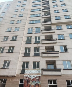 آپارتمان پروژه حکیم فاز اول مالک هستم