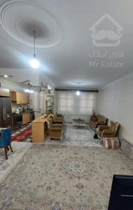 ۷۸ متر/خوش نقشه/ده متری بانک