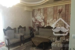 ۹۰متری/دو طرف نور /فروشنده