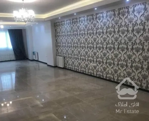 ۲۱۲ متر ۳ پارکینگ باکس کاشانی فرعی دنج.متری