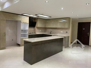 آپارتمان ۱۴۰ متری سعادت آباد