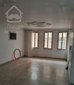 اجارآپارتمان ۱۰۰ متری ۲ خواب طبقه ۱ در شهرک کوهسار