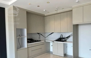 آپارتمان ۱۱۰ متری/سازنده بنام/متریال با کیفیت