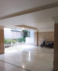 کوهستان ها ۱۴۰ متر دو خواب دو پارکینگ