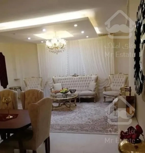 ۷۹متر،فول امکانات،رو به آفتاب(چهارباغ شرقی)