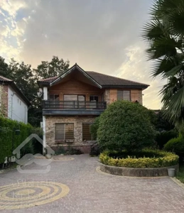 ویلاباغ750متری شهرک اصیل رویان زیر قیمت