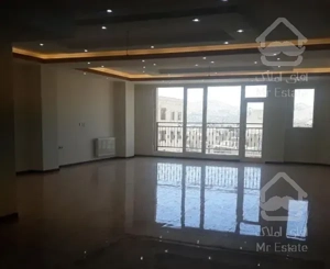 ۹۰متر+نوساز+روبه خیابان+بالای شریعتی