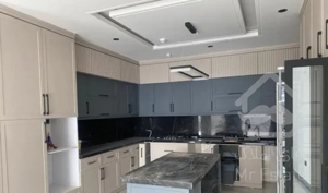 آپارتمان ۱۱۰ متری خوش نقشه با متریال روز