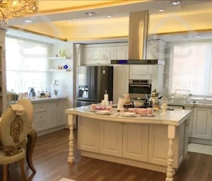 ۱۸۶متر  غرق نور.. برج