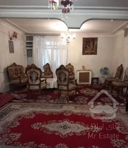 فروش آپارتمان۱۲۷ متری/همکف/پارکینگدار/میدان انقلاب