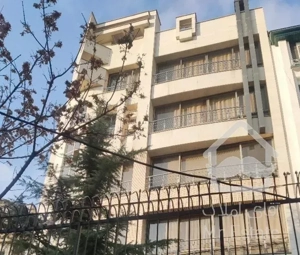 ۲۱۲ متر ۴ خواب خوش نقشه و نور تکواحدی  شریعتی