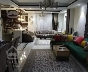 آپارتمان  ۱۳۰ متر   ۳ خوابه  شیک..