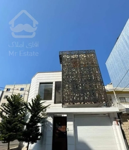 فروش یک وبلای تریبلکس نزدیک دریا