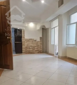 ۶۰ متر دو خواب/شهران/تخلیه/زیر قیمت کل منطقه