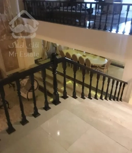 ۱۰۷۰ متر ویلا دربست شهرک غرب