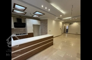 آپارتمان۵ سال ساخت طبقه اول ۱۱۰ متر ۲ خوابه