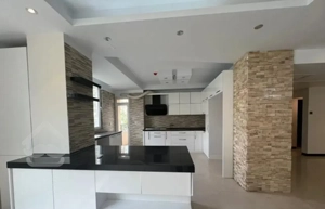 اجاره ۱۷۰ متر فول مشاعات / بالای کاج